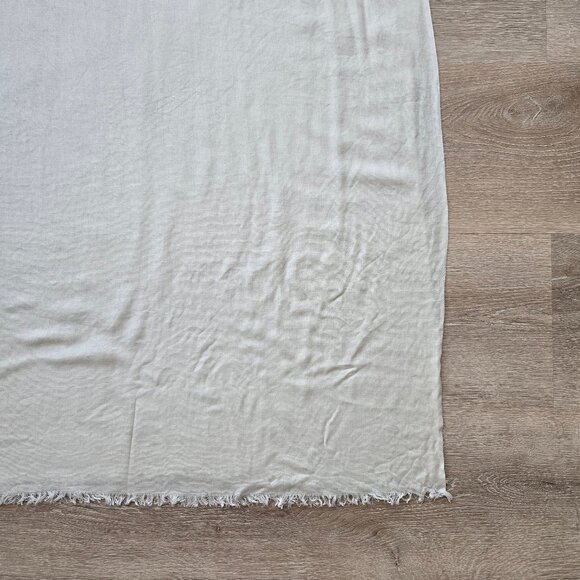 Quince Featherweight Cashmere Silk Scarf 60% and 40% Blend Ivory New With Tags - Picture 16 of 17